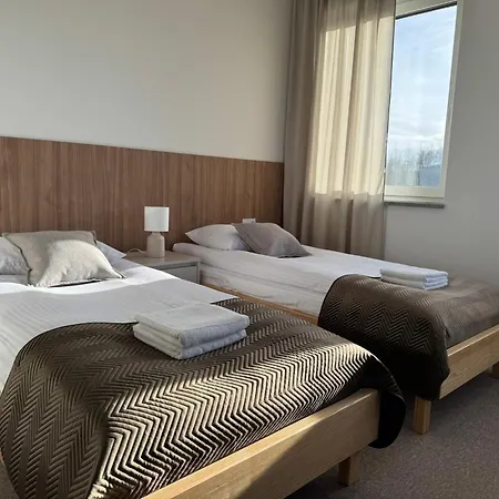Debowa Gora Hotel *
