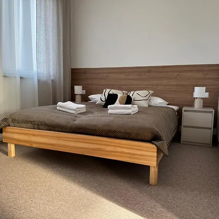 Debowa Gora Hotel *