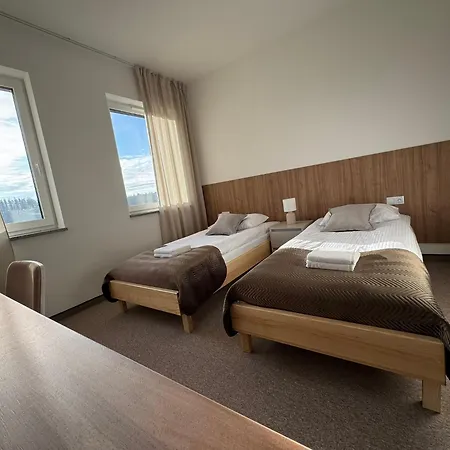 Hotel Debowa Gora *