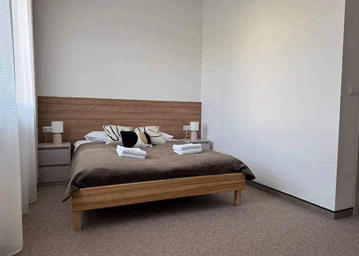 Debowa Gora * Klobuck